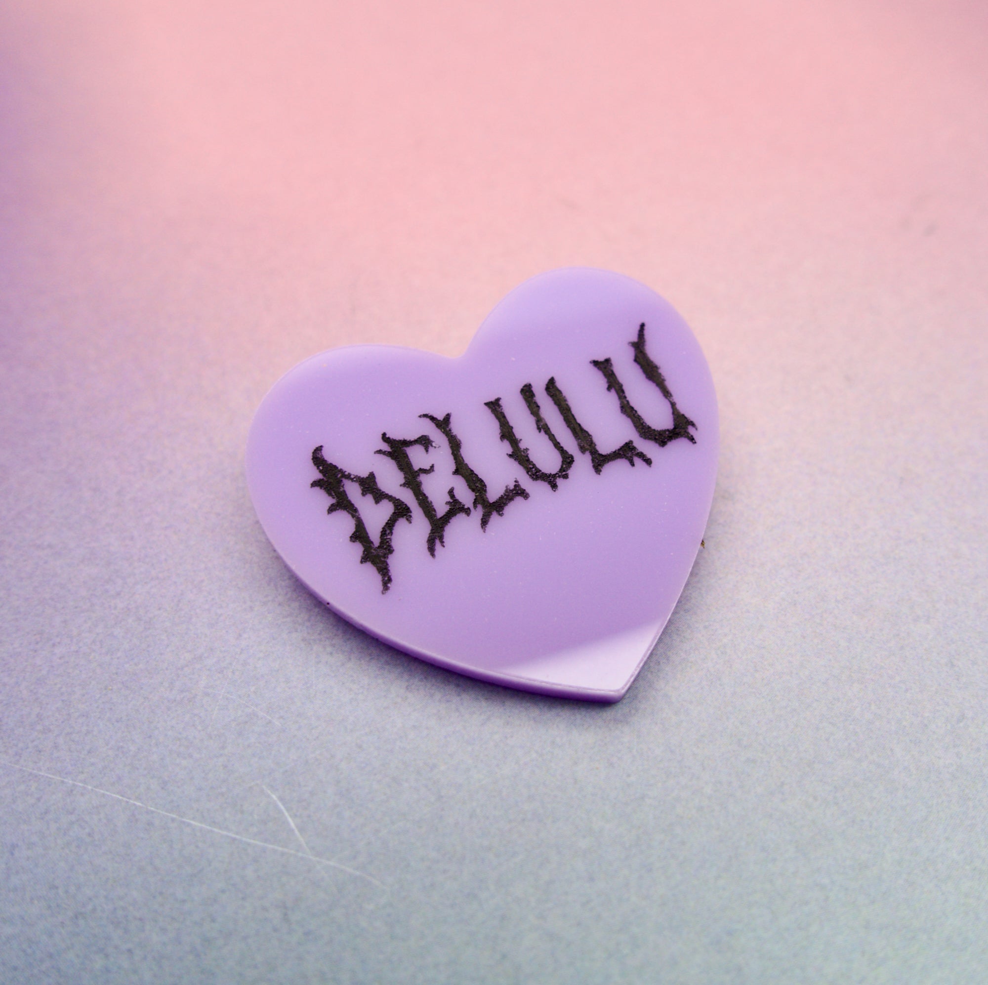 DELULU Candy Heart Brooch in Lavender