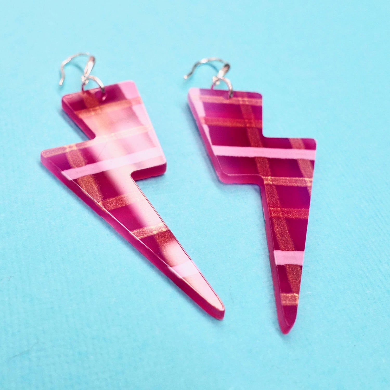 Lightning Bolt Earrings - Hot Pink Plaid - edenki