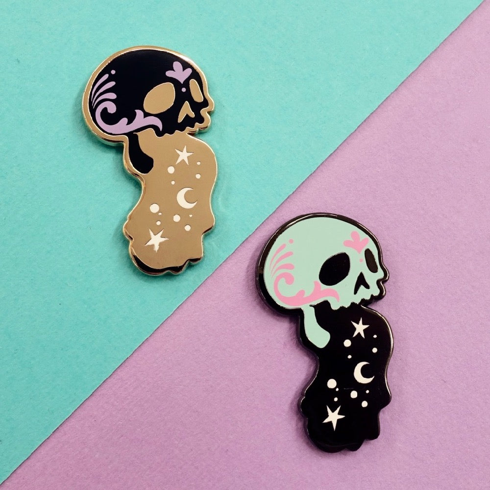 Skull Zodiac Enamel Pin - Aquarius